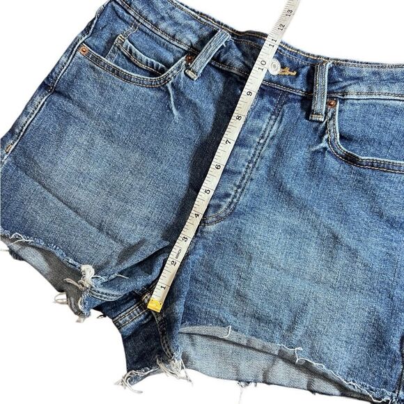 Old Navy high rise cut off style jean shorts size 6 - Picture 9 of 11